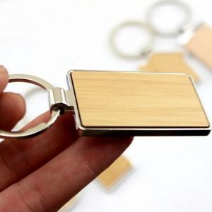 LLAVERO RECTANGULAR BAMBOO personalizada